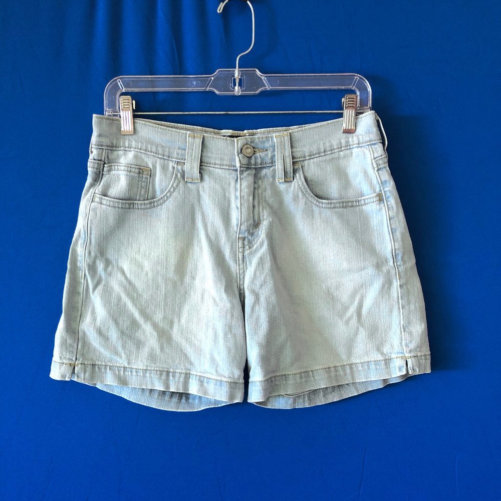 Levi's 515 shorts light blue